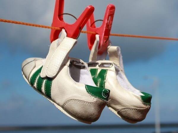 how to dry shoes