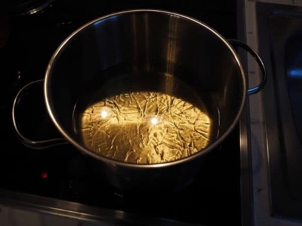 How to dispose of cooking oil after frying