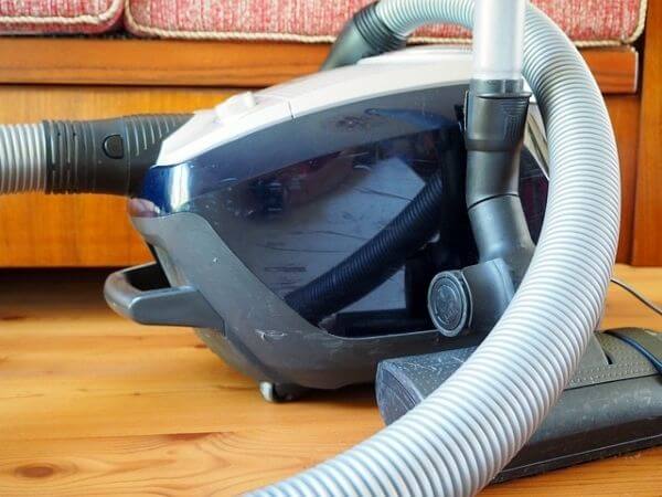 vacuum smells like burning