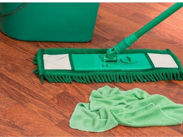 how to clean hardwood floors